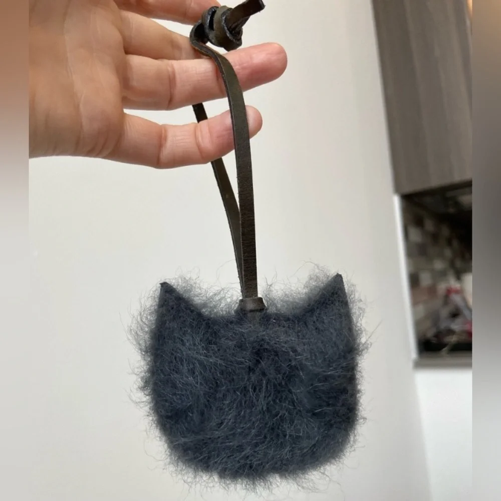 Madewell Shearling Cat Bag Tag Keychain Grey - Like New in “Bien Fait” Pouch